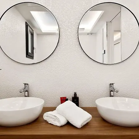 Sunny Modern Perfect Located Appartement